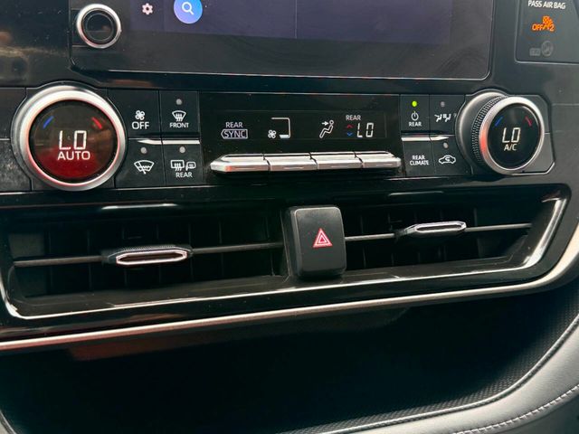 2023 Toyota Highlander L FWD - 23037393 - 47
