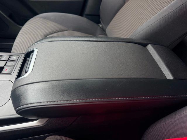2023 Toyota Highlander L FWD - 23037393 - 52