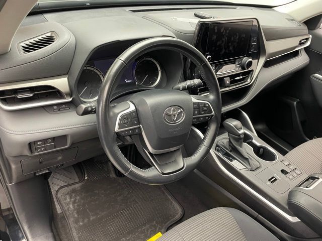 2023 Toyota Highlander L FWD - 22884433 - 11