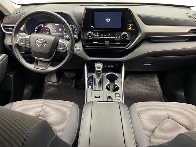 2023 Toyota Highlander L FWD - 22884433 - 19