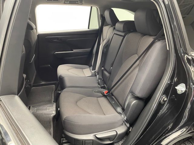 2023 Toyota Highlander L FWD - 22884433 - 33