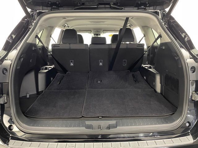 2023 Toyota Highlander L FWD - 22884433 - 41