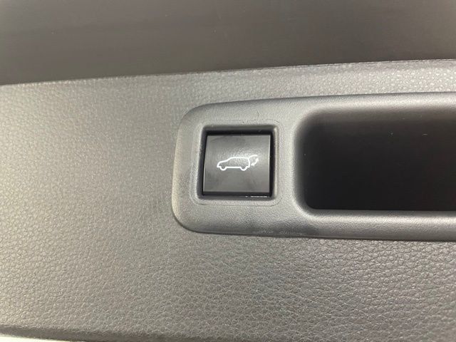 2023 Toyota Highlander L FWD - 22884433 - 43