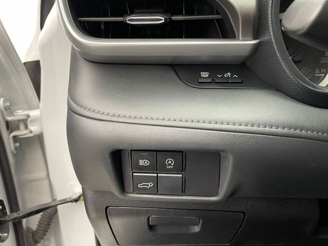 2023 Toyota Highlander L FWD - 22925500 - 19