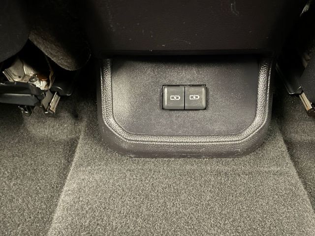 2023 Toyota Highlander L FWD - 22925500 - 38