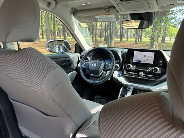 2023 Toyota Highlander L FWD - 23021835 - 20