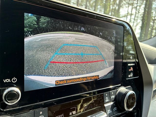 2023 Toyota Highlander L FWD - 23021835 - 27