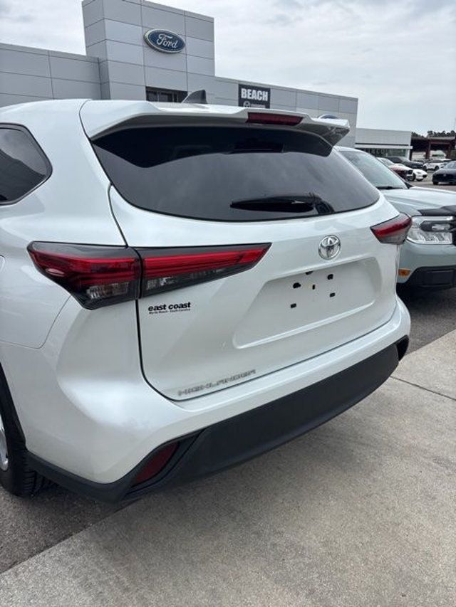 2023 Toyota Highlander L FWD - 23021835 - 6