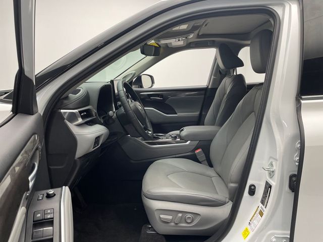 2023 Toyota Highlander Limited AWD - 22947932 - 11