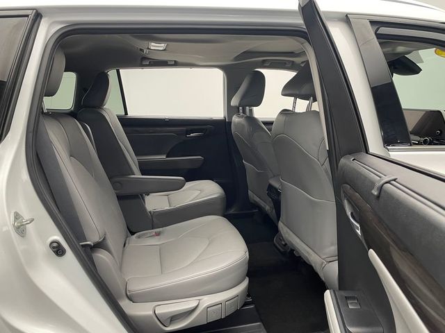 2023 Toyota Highlander Limited AWD - 22947932 - 36