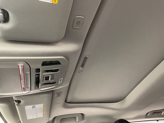 2023 Toyota Highlander Limited AWD - 22995947 - 30