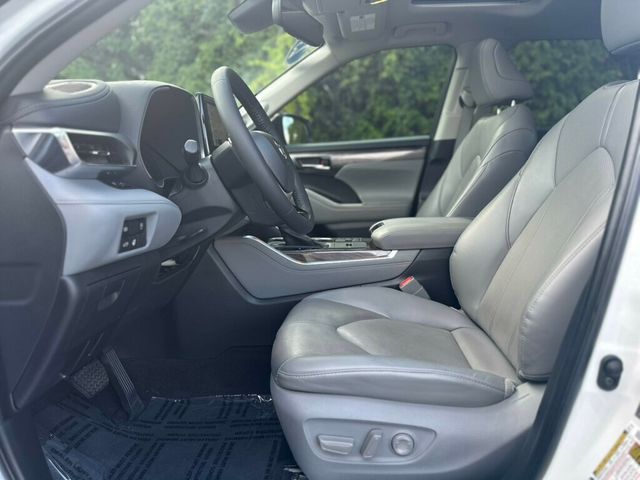 2023 Toyota Highlander Limited FWD - 22922533 - 17