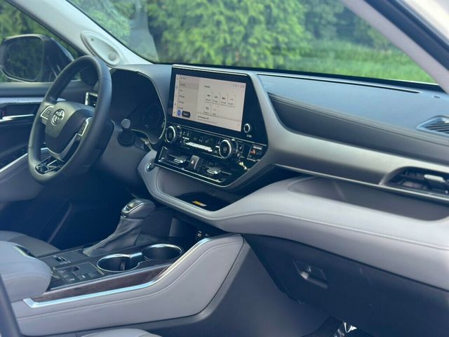 2023 Toyota Highlander Limited FWD - 22922533 - 34