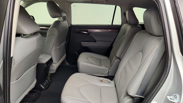 2023 Toyota Highlander Limited FWD - 23094543 - 19