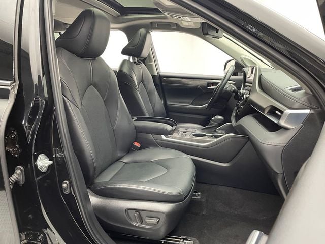 2023 Toyota Highlander Limited FWD - 22926583 - 17