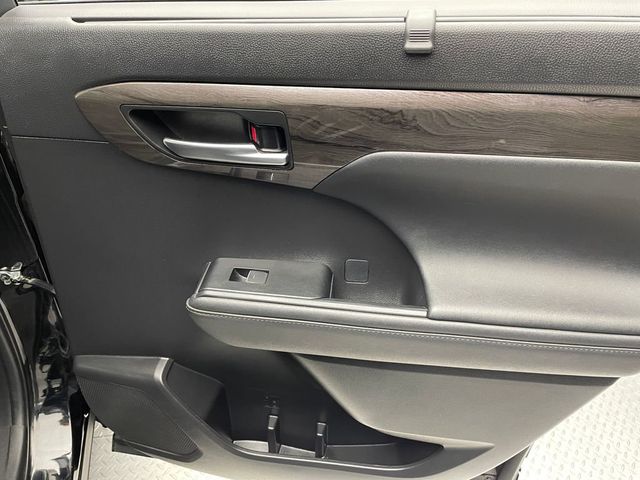 2023 Toyota Highlander Limited FWD - 22926583 - 35