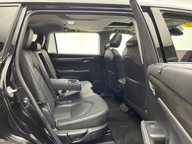 2023 Toyota Highlander Limited FWD - 22926583 - 36