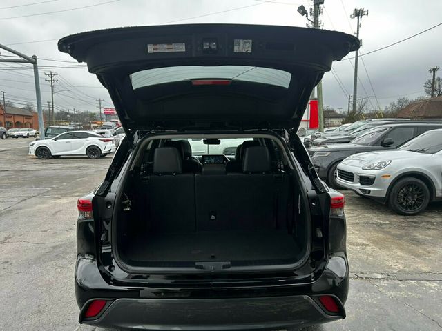 2023 Toyota Highlander LocalTrade/Limited/FWD/2ndRowCaptains/BlindSpotMonitor/NAV - 22967927 - 15