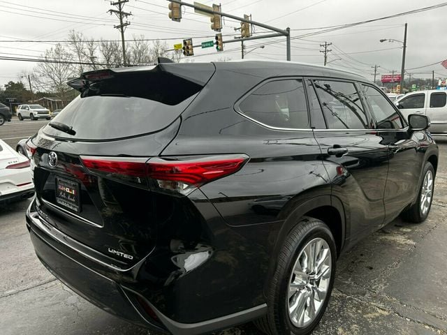 2023 Toyota Highlander LocalTrade/Limited/FWD/2ndRowCaptains/BlindSpotMonitor/NAV - 22967927 - 4