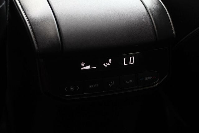 2023 Toyota Highlander ONE OWNER XLE W/ LEATHER, MOONROOF - 23041710 - 25