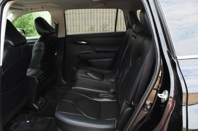 2023 Toyota Highlander ONE OWNER XLE W/ LEATHER, MOONROOF - 23041710 - 27