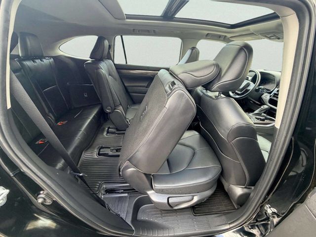 2023 Toyota Highlander Platinum FWD - 23021975 - 32