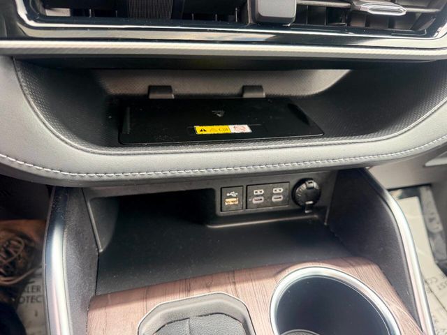 2023 Toyota Highlander Platinum FWD - 23021975 - 49