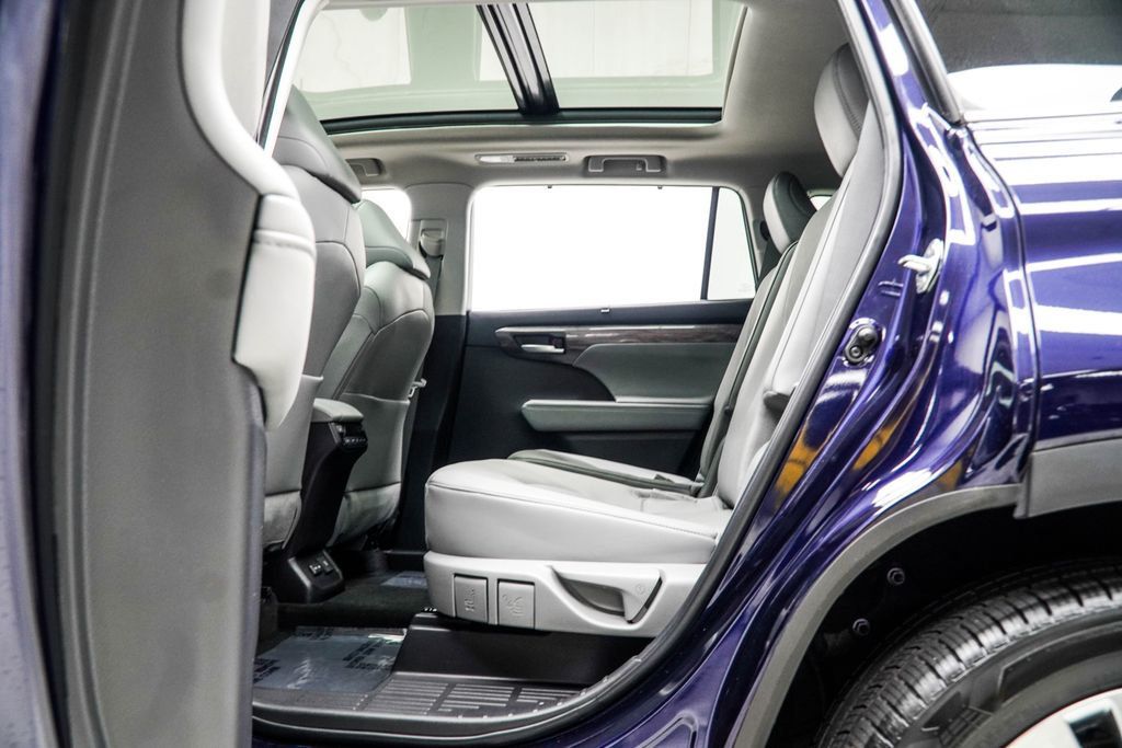 Toyota Highlander photo 37