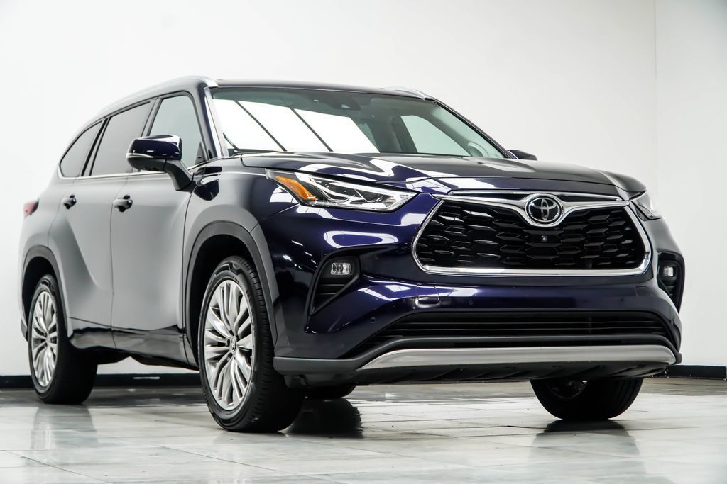 Toyota Highlander photo 4