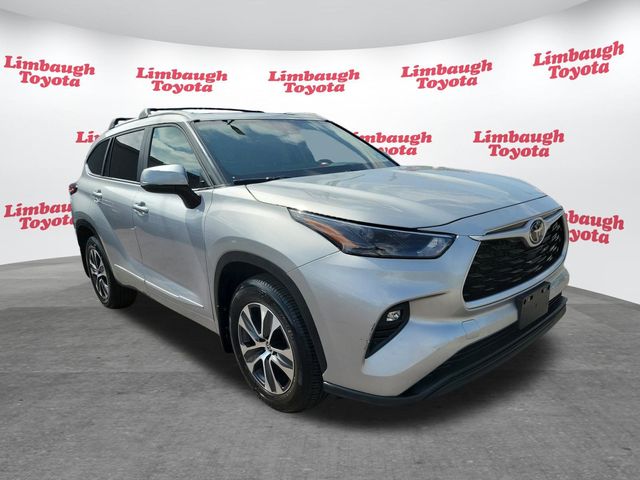 2023 Toyota Highlander XLE AWD - 22908749 - 21