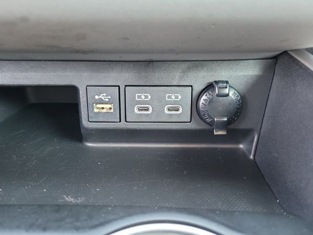 2023 Toyota Highlander XLE AWD - 22977475 - 16