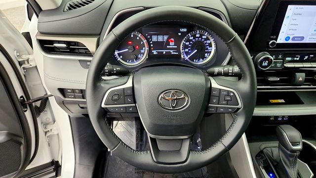 2023 Toyota Highlander XLE AWD - 23092245 - 14