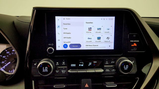 2023 Toyota Highlander XLE AWD - 23092245 - 18