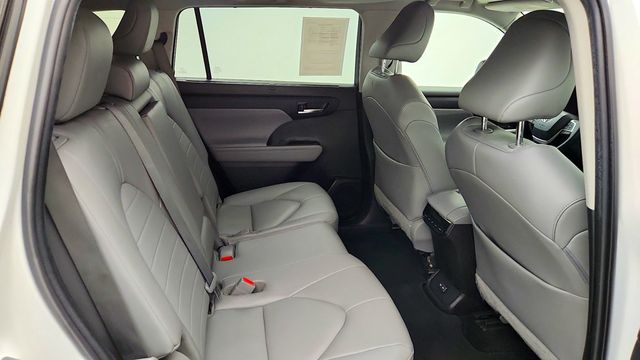 2023 Toyota Highlander XLE AWD - 23092245 - 22
