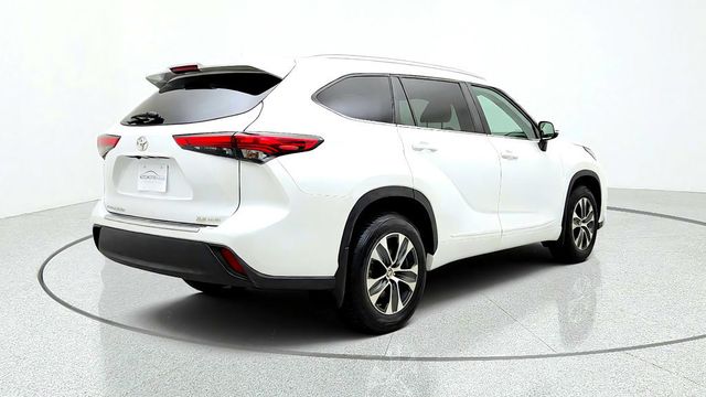 2023 Toyota Highlander XLE AWD - 23092245 - 4