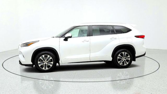 2023 Toyota Highlander XLE AWD - 23092245 - 7