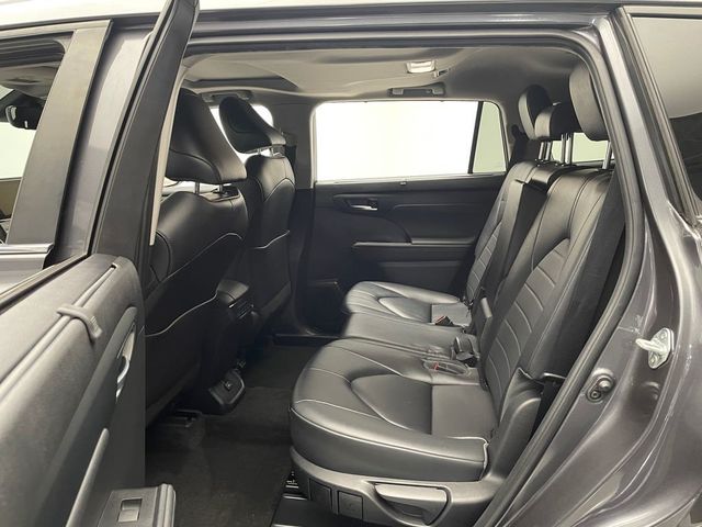2023 Toyota Highlander XLE AWD - 22935198 - 33