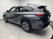 2023 Toyota Highlander XLE AWD - 22935198 - 6