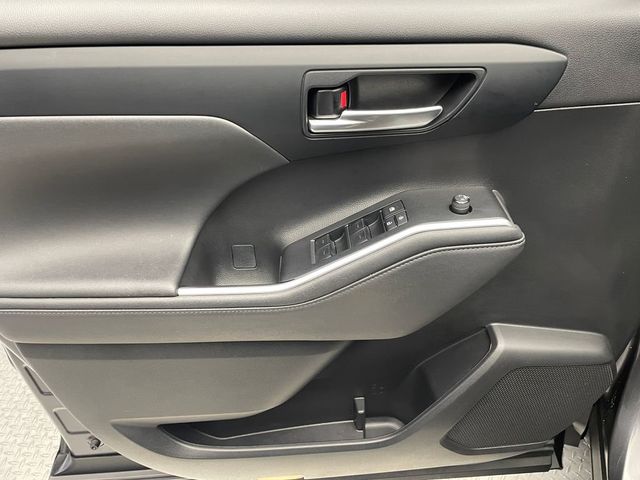 2023 Toyota Highlander XLE AWD - 22935198 - 8
