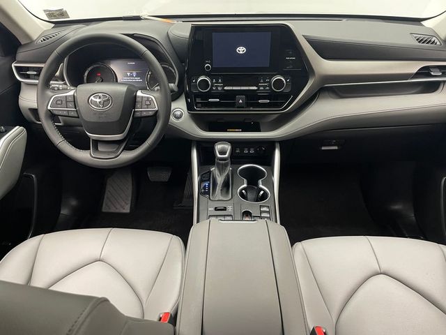 2023 Toyota Highlander XLE AWD - 22939997 - 18
