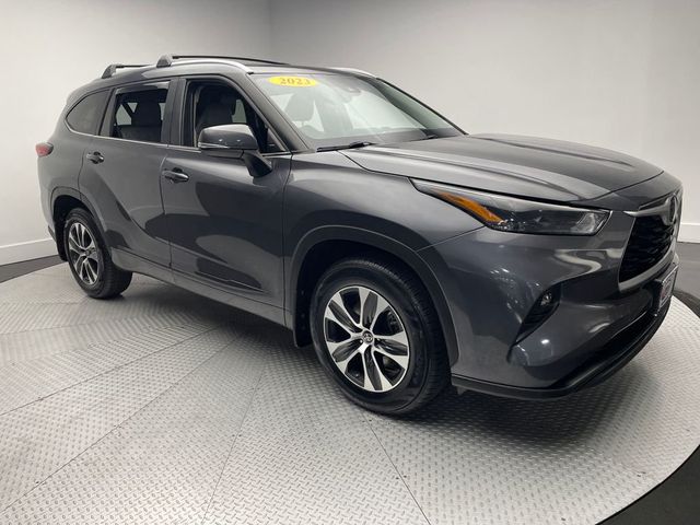 2023 Toyota Highlander XLE AWD - 22939997 - 2