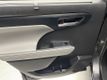 2023 Toyota Highlander XLE AWD - 22939997 - 32