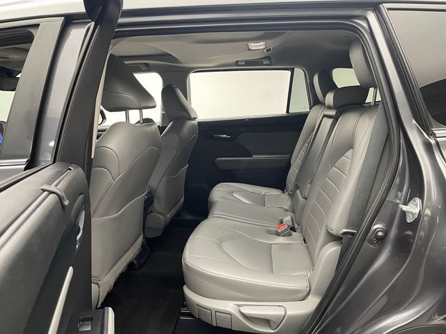 2023 Toyota Highlander XLE AWD - 22939997 - 33