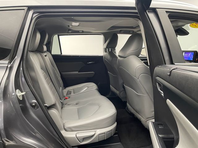 2023 Toyota Highlander XLE AWD - 22939997 - 36