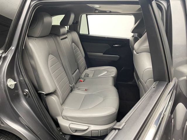 2023 Toyota Highlander XLE AWD - 22939997 - 37