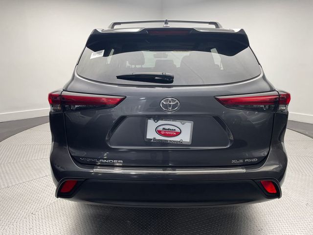 2023 Toyota Highlander XLE AWD - 22939997 - 5