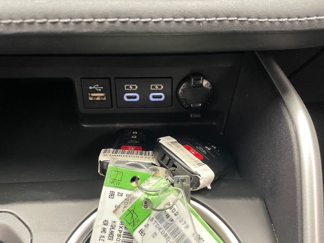 2023 Toyota Highlander XLE AWD - 22942110 - 27