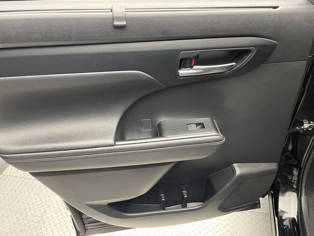 2023 Toyota Highlander XLE AWD - 22942110 - 32
