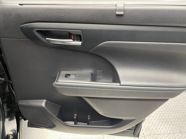 2023 Toyota Highlander XLE AWD - 22942110 - 35