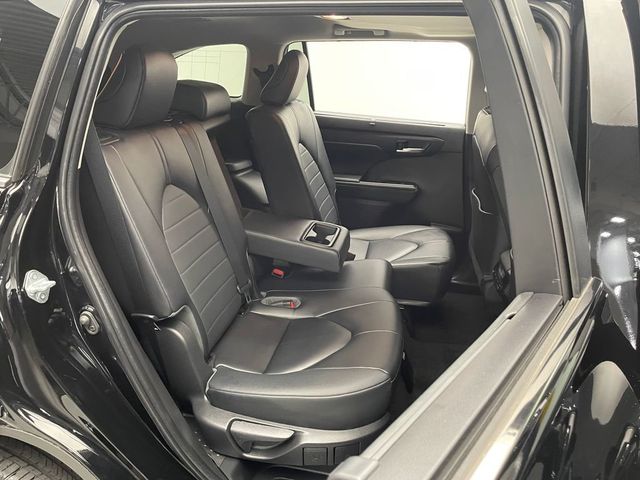 2023 Toyota Highlander XLE AWD - 22942110 - 37